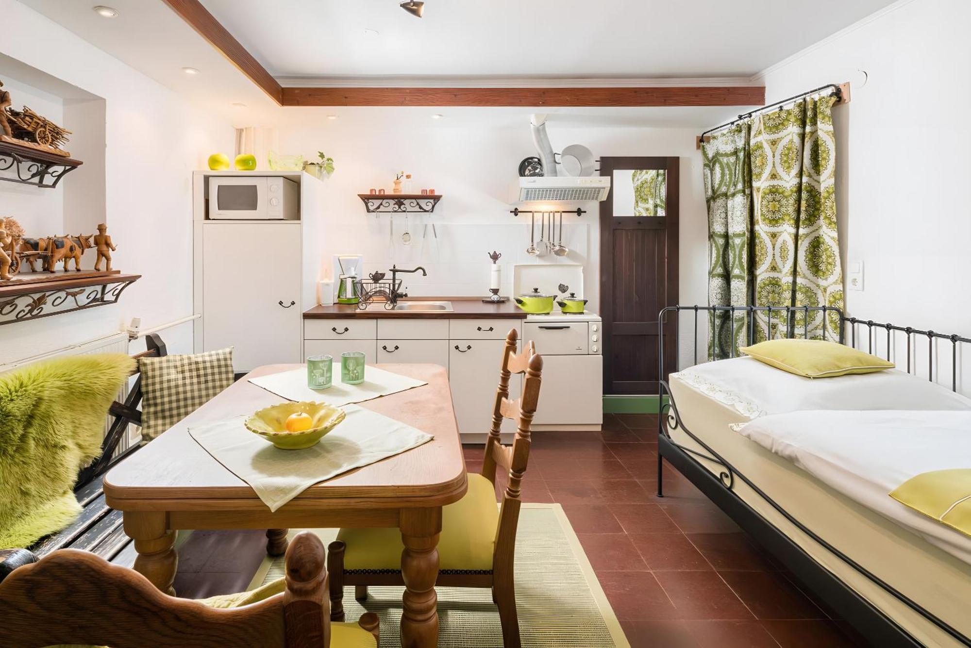 Regina'S Gaestehaus Weisenbach ภายนอก รูปภาพ