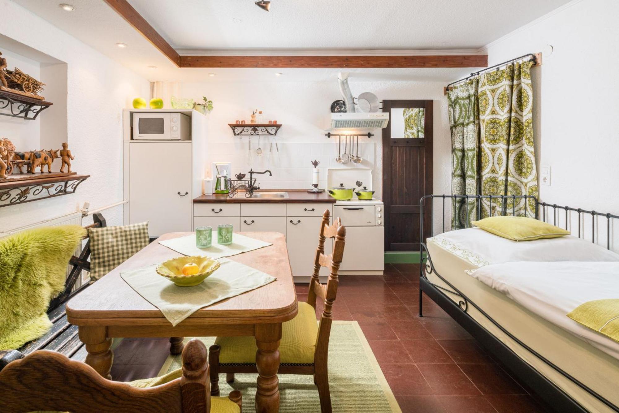 Regina'S Gaestehaus Weisenbach ภายนอก รูปภาพ